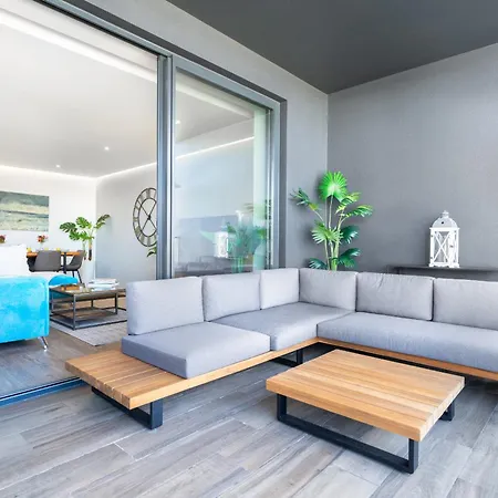 Modern Two Bedroom By Ideal Homes Portimao
